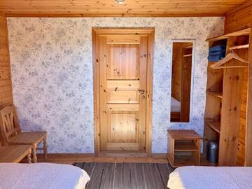 Фото номера Трехместный номер с общей ванной комнатой Дома для отпуска Muha Beach Holiday Home г. Riksu 3